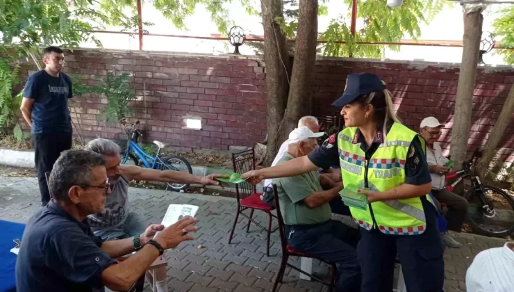 Antalya’da Jandarma Ekipleri Akseki İlçesinde Trafik Eğitimi Verdi