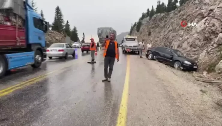 Antalya’nın yüksek kesimlerindeki yağış, kazaları da beraberinde getirdi